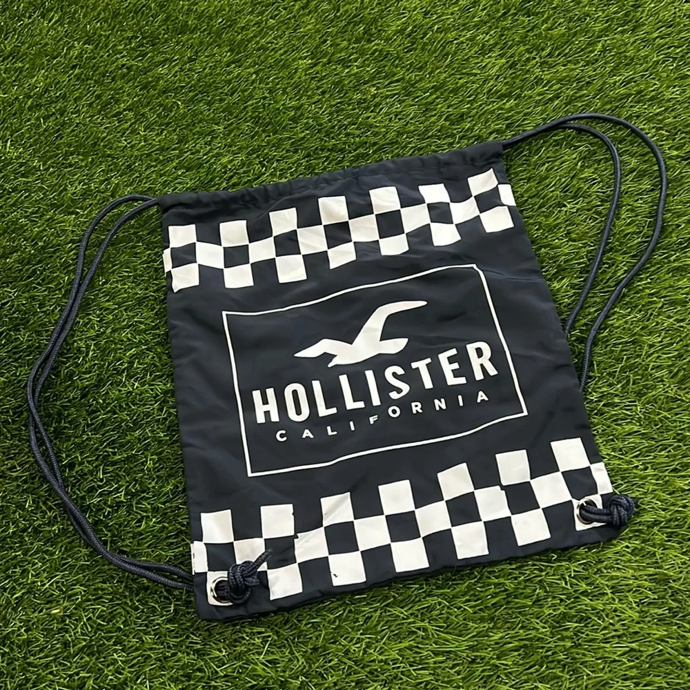 Hollister Cinch Bag